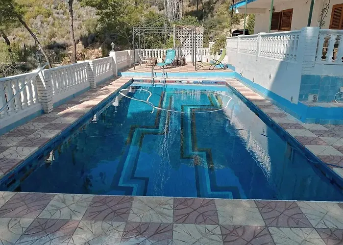 Belvilla By Oyo La Villa Hotel Paradise Mountain